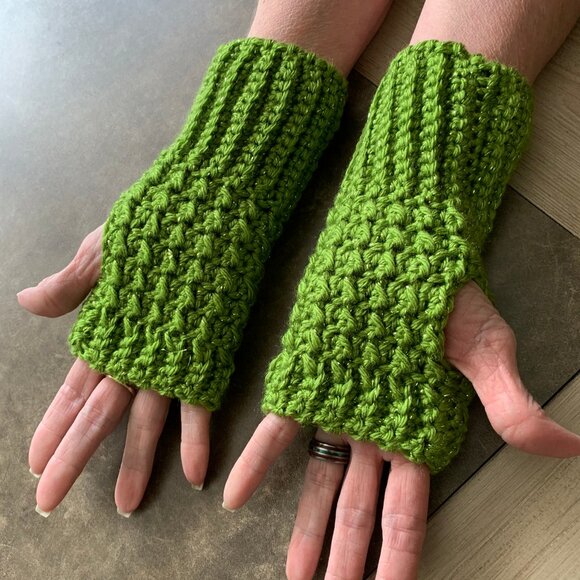 Hand Crocheted Women's Beanie & Wrist Warmers - Picture 5 of 13